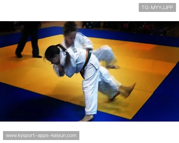 巴西柔道投技制胜赢得宝贵金牌