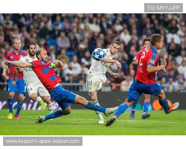 波尔图边路传中连发，比尔森门前惊险，波尔图比赛