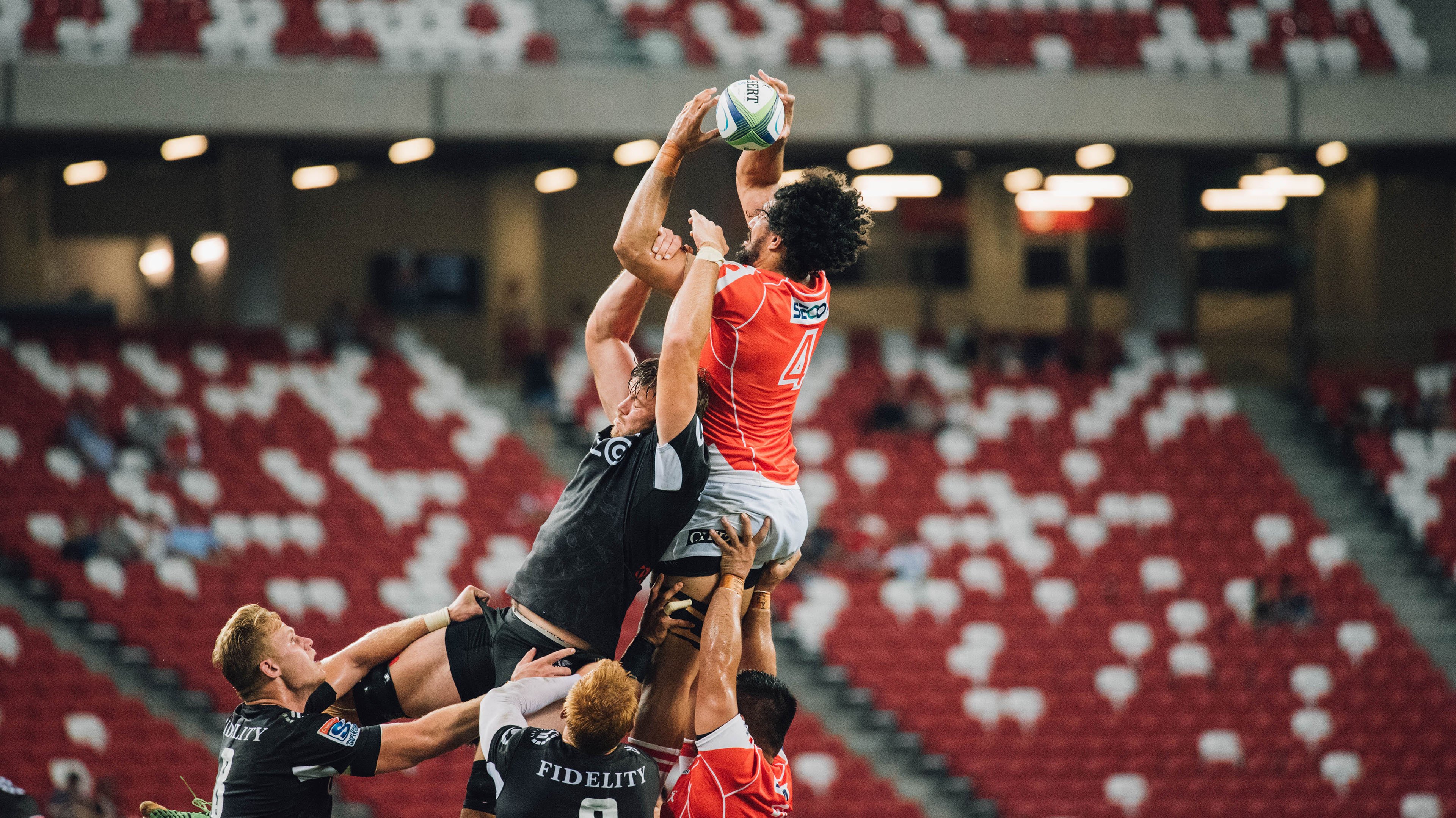 全球体育产业规模持续扩大，全球体育市场规模